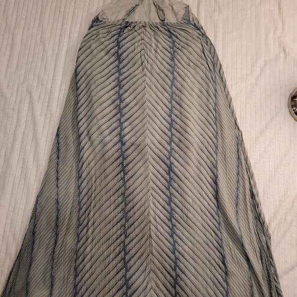 O'Neill Lenore maxi dress - Picture 6 of 10